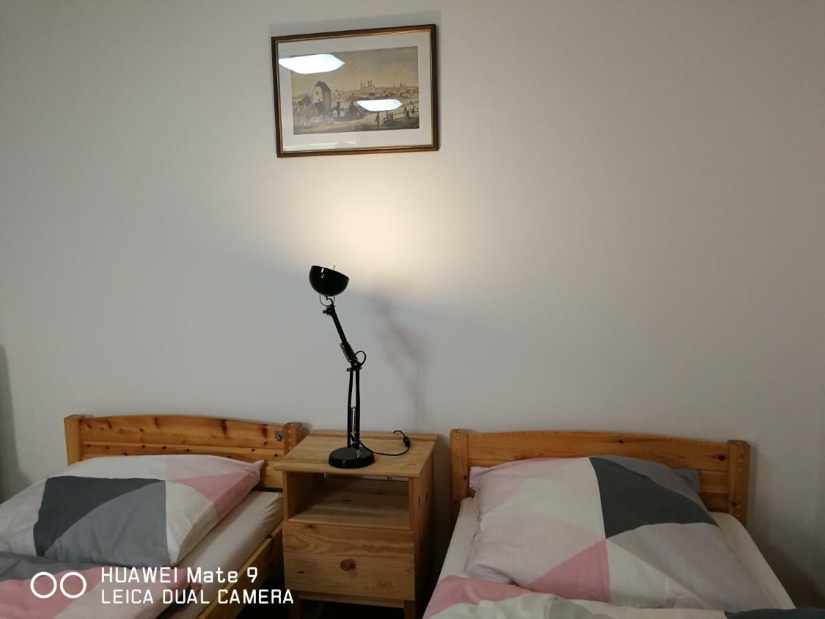 21A Comfortable Studio Taufkirchen Kültér fotó